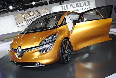 Renault - Monovolune Renault R-space World Premiere width=
