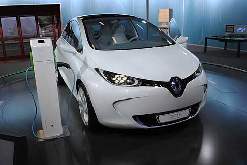 Renault - Nuova Renault ZOE Preview modello elettrico anteprima nazionale width=