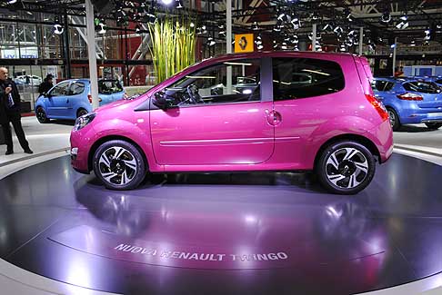 Renault - Renault Nuova Twingo proposta in tre allestimenti Energy, Wave e Live. Svelati i listini width=