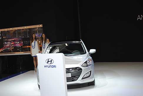 Hyundai - La nuova Hyundai i30 nella colorazione Silver metalizzato width=