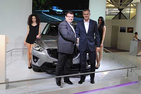 Mazda - Mazda assicura anche la presenza di un vano bagagli di 500 litri. width=