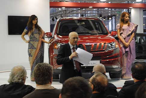 Mahindra - Conferenza stampa dell´anteprima Europea Mahindra XUV500 al Motor Show di Bologna width=