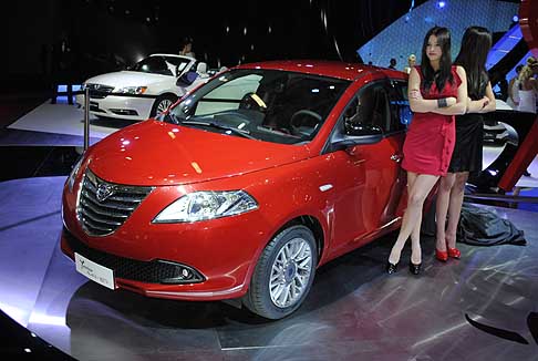 Lancia - Anteprima mondiale Lancia Ypsilon Black&Red al Motor Show 2011 width=