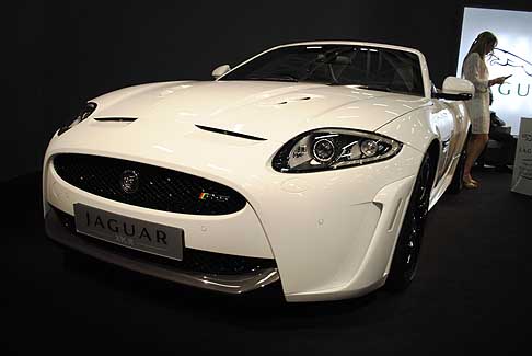 Jaguar - La super sportiva Jaguar XKR-S Cabrio width=