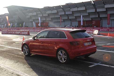 Audi - Audi A3 e-tron che rappresenta la prima vettura Audi ibrida plug-in width=