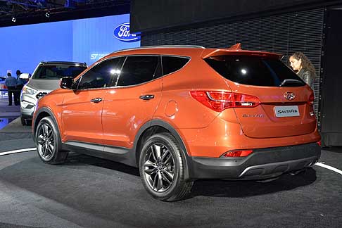 Hyundai - New Hyundai Santa Fe world premiere al NY Autoshow2012 width=