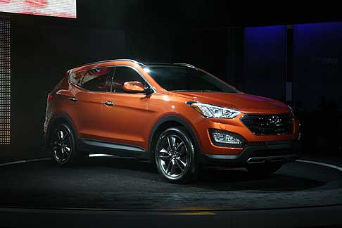 Hyundai - Nuova Hyundai Santa Fe in anteprima Mondiale al NY Auto Show 2012 width=
