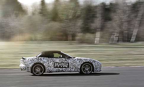 Jaguar - Jaguar F-Type ritorno di Jaguar nel segmento sportivo width=