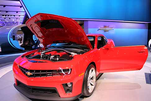 Chevrolet - chevrolet camaro sotto il cofano width=