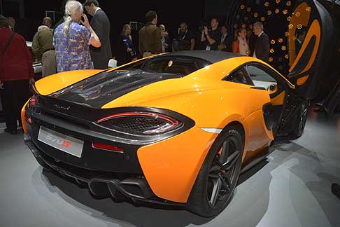 Supercar a NYAS 2015 - McLaren 570S supercar con un cambio automatico a 7 rapporti Ssg width=