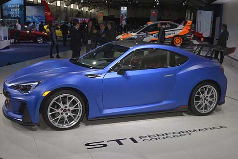 Subaru  - Dalla BRZ GT300 gli ingegneri giapponesi hanno adottato anche gli affinamenti del telaio, l'aerodinamica, l’impianto di scarico e le sospensioni.  width=