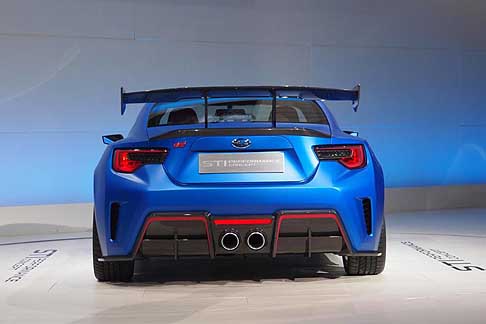 Subaru  - La concept è stata realizzata per anticipare la direzione che il costruttore nipponico intende intraprendere per lo sviluppo della sua futura gamma,STI negli States width=