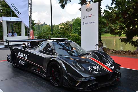 Supercar che sucesso a Parco Valentino - Il tributo Pagani al Parco Valentino, esposta a Torino la Pagani Zonda Revolucion width=