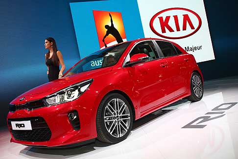 Kia - Le nuove dimensioni portano la lunghezza a 4.065 mm (15 mm in più rispetto alla versione attuale) e l'altezza a 1.450 mm (5 mm in meno dell'attuale).