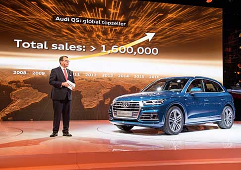 Audi - L’Audi Q5 si presenta anche come nuovo punto di riferimento in termini di comfort e praticità.