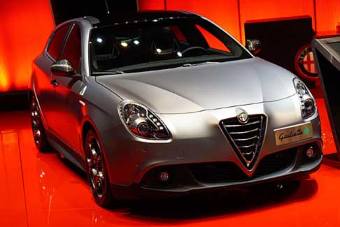 Alfa Romeo -  Debutta in anteprima mondiale a Parigi la nuova Giulietta Sprint, un chiaro omaggio all’iconica Giulietta Sprint del 1954. width=