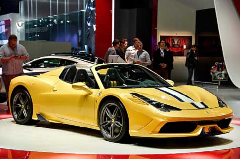 Ferrari - Ferrari 458 Speciale A è equipaggiata con un motore V8 con una potenza massima di 605 CV width=