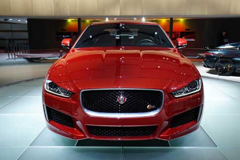 Jaguar - Jaguar XE la più aerodinamica, piccola, leggera e rigida delle sue berline width=