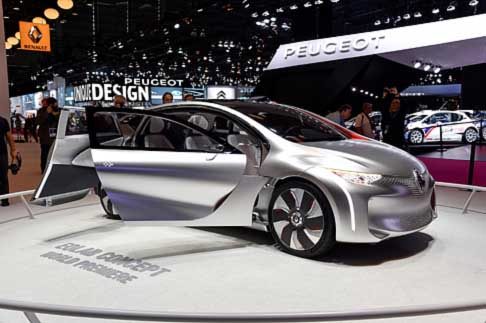 Renault - Renault Eolab è una berlina di segmento medio dai consumi bassissimi, appena 1 l ogni 100 km, ed emissioni quasi nulle con 22 g di CO2 al km width=