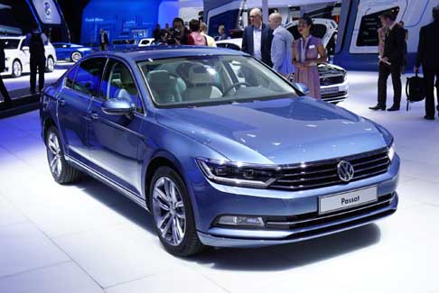 Volkswagen - Finaliste Car of the Year 2015: Volkswagen Passat, vettura longeva che riesce sempre a rinnovarsi e ad essere competitiva sul mercato width=