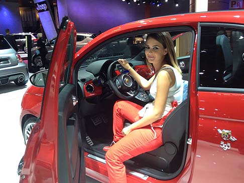 Lancia - Abarth torna a Parigi per mostrare la sua gamma di prodotti e per celebrare i risultati commerciali ottenuti quest’anno: rispetto al 2013, le vendite sono cresciute del 23%. width=