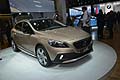  Interessanti novità caratterizzano lo stand Volvo, che a Parigi porta al debutto le inedite V40 R-Design e V40 Cross Country, insieme al modello di riferimento V40, già disponibile nelle concessionarie. 