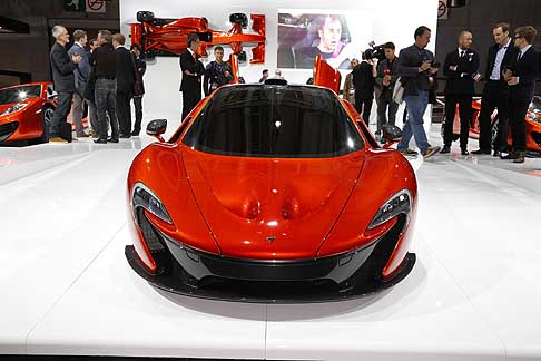 McLaren - Anteprima mondiale McLaren P1 concept car al Salone di Parigi 2012 width=