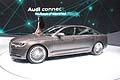 La vettura è un esempio di ibrido parallelo, che abbina un 2.0 TFSI da 211 CV (155 kW), ad un motore elettrico da 95 CV.