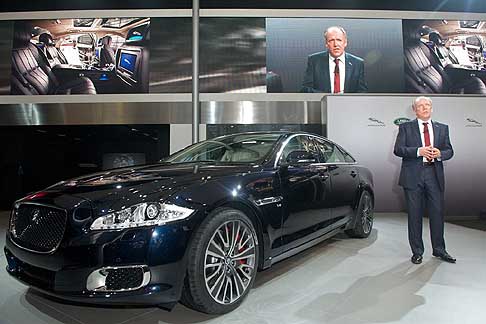 Jaguar - Ian Callum introduce la New Jaguar XJ Ultimate con nuove motorizzazioni 4 cilindri, 2.0, da 240 CV e il propulsore 3.0 V6 da 340 CV width=