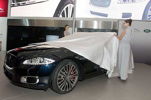 Jaguar - Svelata in anteprima la nuova Jaguar XJ Ultimate al salone di beijing 2012 width=