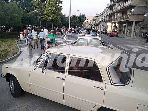 Auto Classic Tour - Alfa Romeo Nuova Super 1300 esposizione in Piazza Garibaldi ad Acquaviva delle Fonti - Bari evento Le Perle del Sud edizione 2025