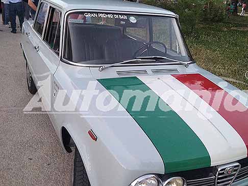 Auto Classic Tour - Alfa Romeo Giulia Super tricolore auto storica guidata del sindaco di Acquaviva Marco Lenoci esposta in bella mostra a Piazza Giuseppe Garibaldi di Acquaviva delle Fonti - Bari. Evento itinerante Le Perle del Sud 2025. Esposta anche al Gran Premio di Bari