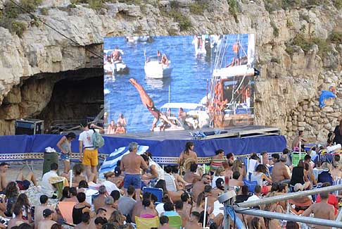 Tuffi alta quota Polignano a Mare - Lysanne Richard trionfo feminile al Red Bull Cliff Diving 2016 tappa di Polignano a Mare - Italy