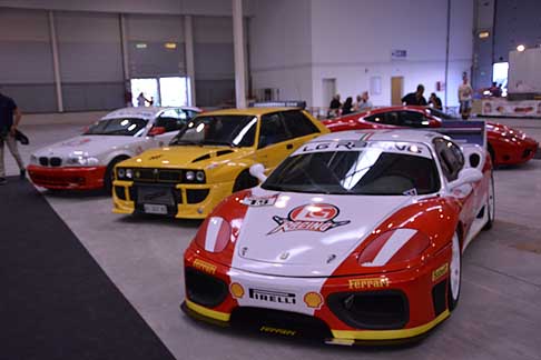 BMW - Oltre all'esposizione statica, Supercar propone nei 40.000 mq di aree esterne dedicate all’evento anche una pista per le vetture da competizione. width=