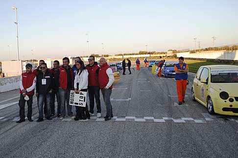 Minicar e Trofeo Lupo - Foto di gruppo prima della partenza Trofeo Lupo Cup, 3^ prova sul Circuito di Binetto width=