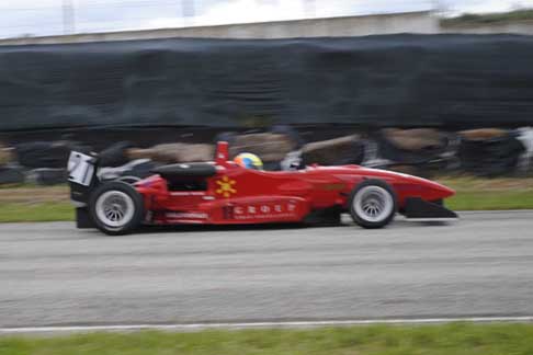 Microcar, Sport e Formula - Monoposto Dallara F300 FIat del pilota Marinaro Salvatore giunta seconda sul circuito di Binettto per il 1° Trofeo Autodromo del Levante prima tappa width=