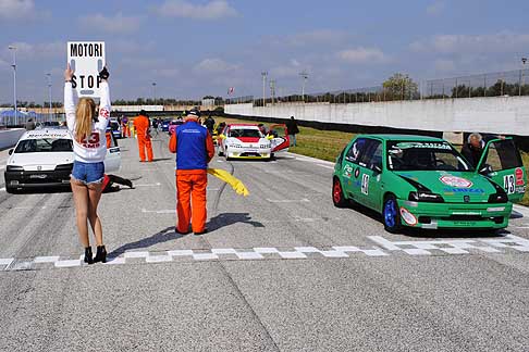 Turismo 2 e Peugeot N1400 - Griglia di partenza categoria Monomarca Peugeot N1400 al Trofeo Autodromo del Levante II edizione width=