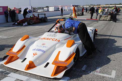 Motorsport - Pole position schieramento monoposto griglia di partenza al II Trofeo Autodromo del Levante sul tracciato di Binetto width=