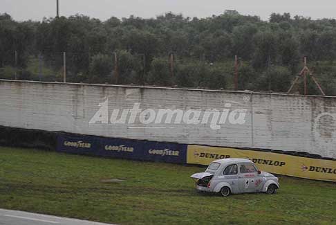 Trofeo Autodromo del Levante 2016 - Uscita di pista Abarth 500 di Madonna Vincenzo in gara 1 per il Campionto Italiano “Le Bicilindriche” - 2^ Prova del Trofeo Autodromo del Levante 2016