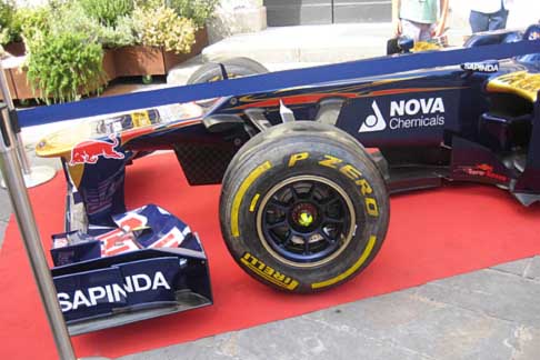 Premiato Daniel Ricciardo - La Toro Rosso con cui a corso Daniel Ricciardo width=