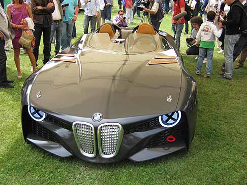 BMW - BMW 328 Hommage omaggio allo storica vettura, icona degli Anni Trenta, realizzata per celebrare i suoi 75 anni width=