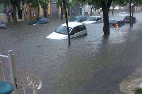 Alluvione Acquaviva delle Fonti - Maltempo e forti piogge ad Acquaviva delle Fonti, Bari width=