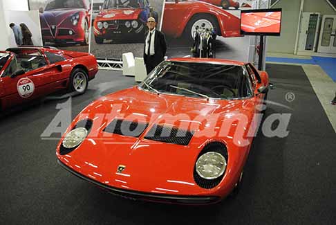 Bologna Fiere - Lamborghini Miura SV ad Auto e Moto d´Epoca 2023 presso Bologna Fiere prima edizione