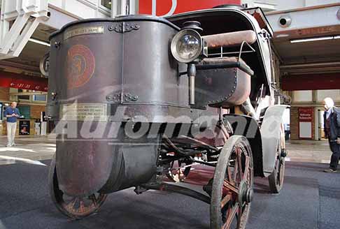 Bologna Fiere - Veicolo storico La Mancelle a 2 cilindri macchina a vapore del 1878 del Mauto ad Auto e Moto d´Epoca 2023 presso Bologna Fiere prima edizione