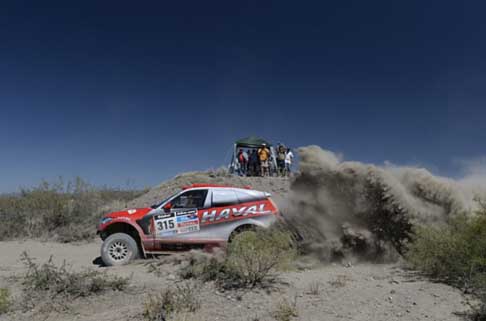 Dakar 2014 - Dakar 2014 2^ tappa cars Haval con il duo Lavieille Christian e Garcin Jean-Pierre width=