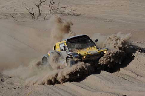 Dakar 2014 - Dakar 2014 stage 5 il driver Josef Machacek e il co-driver Vlastimil Tosenovsky width=