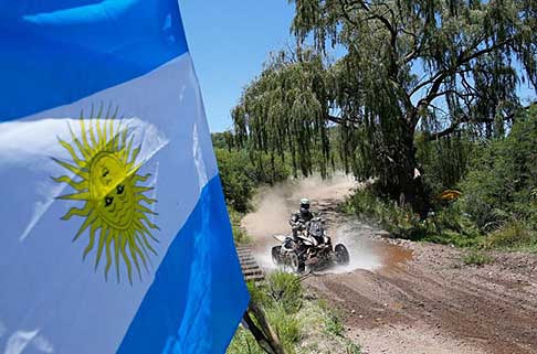 Rosario - Buenos Aires - L’italiano Juan Carlos Carignani su Quad Yamaha giungendo sul traguardo in 4^ posizione nella 13^ tappa, e chiudendo in 13^ posizione nella classifica generale width=
