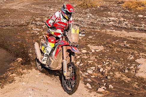Termas de Rio Hondo - Rosario - Dakar 2015 Honda HRC di Joan Barreda in gara al 12° stage width=
