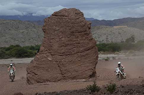 Salta - Termas de Rio Hondo - Dakar 2015 - bikers action 11° stage Salta - Termas de Rio Hondo width=