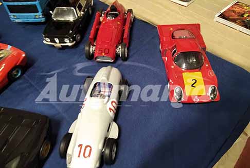 Fiera dell´Elettronica Scandiano - Modellismo automobilistico esposti dalla La Casa del Modellismo di Rubiera alla Fiera dell´Elettronica di Scandiano a Reggio Emilia. Scopri le Foto Live di Automania!